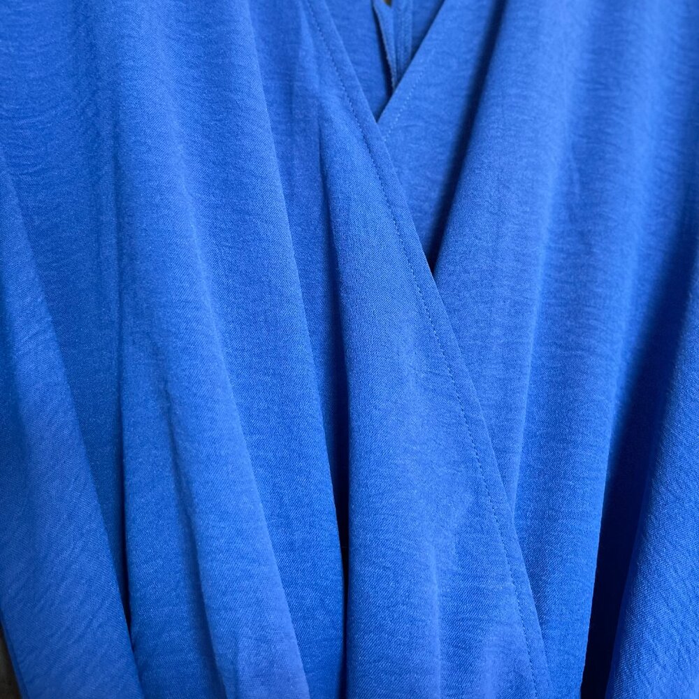 V-Neck Jumpsuit - Picture 5 of 8